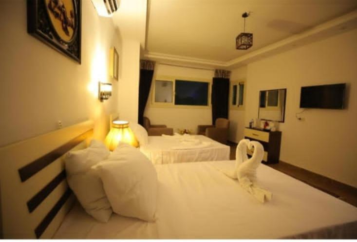 Hotel Pyramid View Gh Kafret el-Gabal Esterno foto