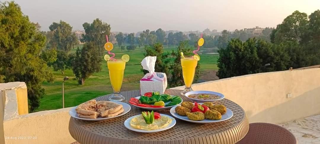 Hotel Pyramid View Gh Kafret el-Gabal Esterno foto