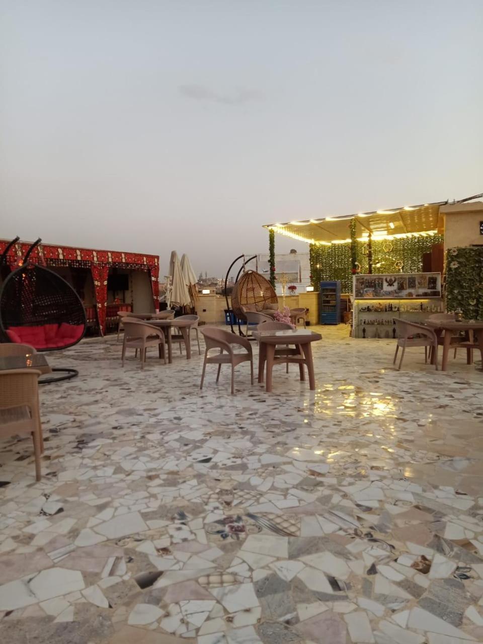 Hotel Pyramid View Gh Kafret el-Gabal Esterno foto
